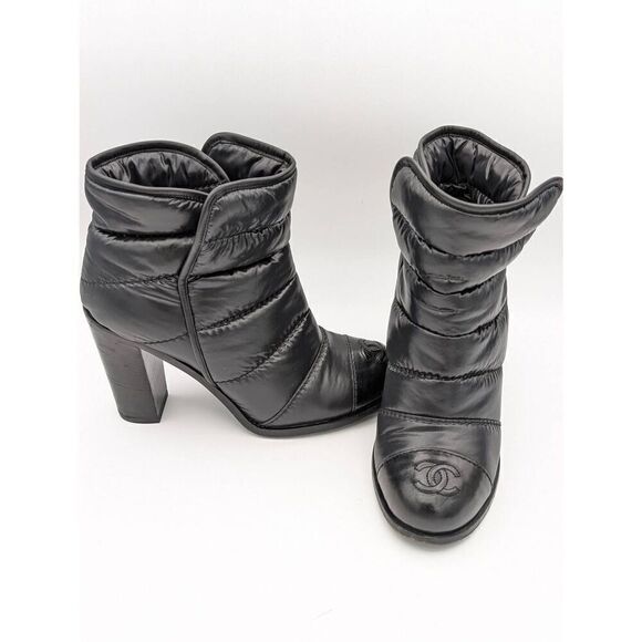 Chanel interlocking CC puffer ankle boots 38.5 - Picture 7 of 10
